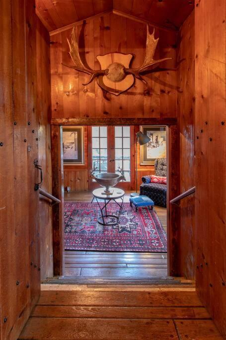 The Lodge At 11 Chimneys Idyllwild Exterior photo